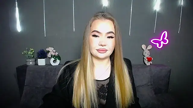 Snapshot of StacyYellig chatting on April 2026 08:10:01 PM StacyYellig online show from April 2026 08:10:01 PM