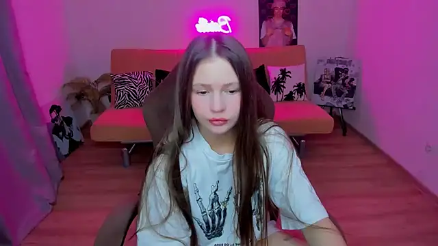 HelloRoxy online show from October 2025 02:40:01 PM