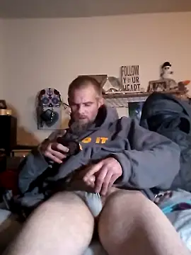 littleChop33 online show from November 2025 12:46:01 AM