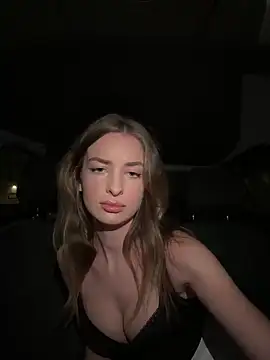 EvieEvans online show from November 2025 05:23:01 PM