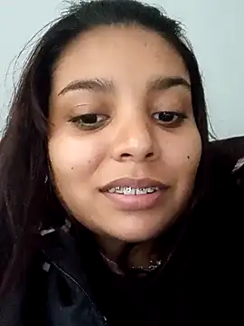 Snapshot of stefanie010 chatting on December 2024 08:25:01 PM stefanie010 online show from December 2024 08:25:01 PM