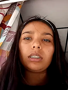 Snapshot of stefanie010 chatting on February 2025 06:43:02 PM stefanie010 online show from February 2025 06:43:02 PM