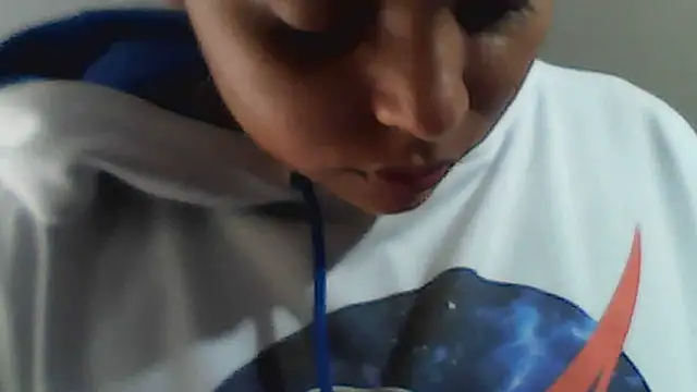 Snapshot of stefanie010 chatting on November 2025 05:23:01 PM stefanie010 online show from November 2025 05:23:01 PM