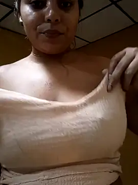 Snapshot of stefanie010 chatting on February 2026 07:12:01 PM stefanie010 online show from February 2026 07:12:01 PM