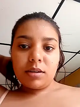 Snapshot of stefanie010 chatting on February 2026 03:20:01 PM stefanie010 online show from February 2026 03:20:01 PM