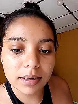 stefanie010 online show from April 2026 04:30:01 PM