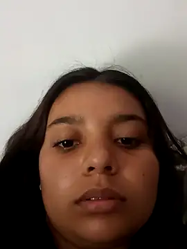 stefanie010 online show from April 2026 06:02:01 PM