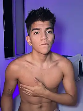 santiago 01 online show from December 2024 12:06:02 AM