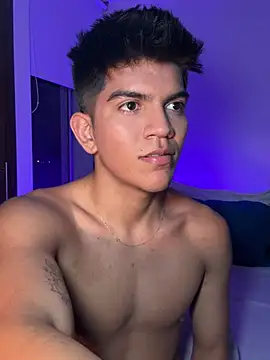 santiago 01 online show from December 2024 12:12:02 AM