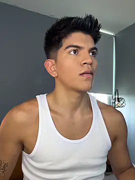 santiago 01 online show from September 2025 08:36:01 PM