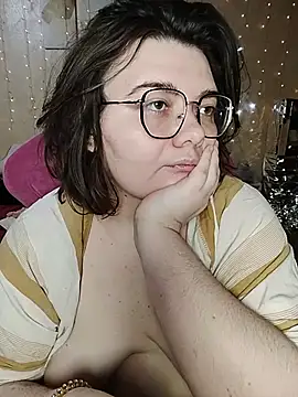 DenisHailey online show from April 2026 08:11:02 PM