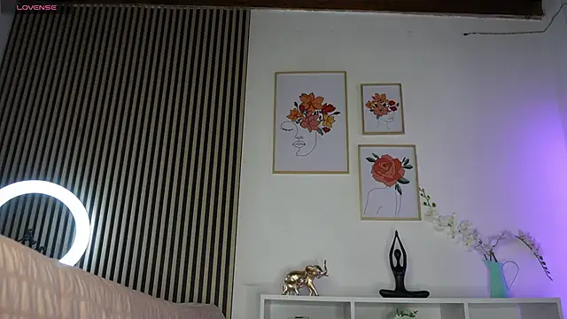 LillyDolls23 online show from September 2025 12:51:01 PM