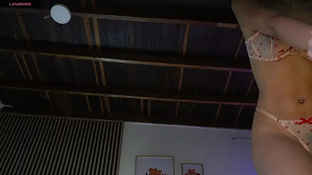 LillyDolls23 online show from April 2026 01:22:02 PM