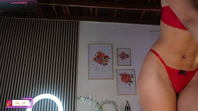 LillyDolls23 online show from April 2026 01:05:02 PM