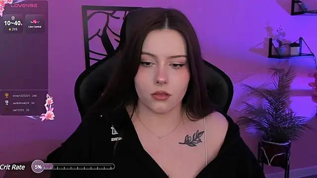 CoralineKeyns online show from January 2025 11:38:02 AM