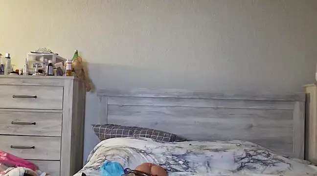 Carmen Cream online show from December 2024 07:24:02 AM