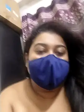 indianlisa5 online show from April 2026 10:23:02 PM