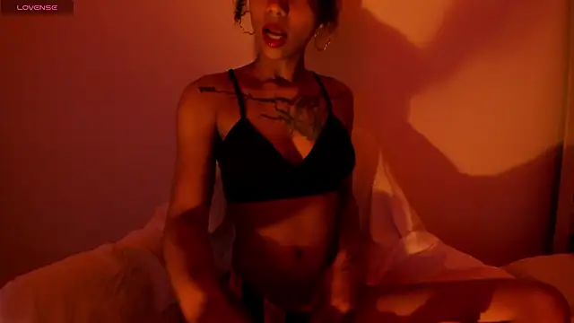 daiana curly online show from February 2025 04:50:01 PM