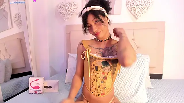 daiana curly online show from February 2025 06:26:01 PM