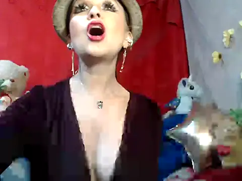 hottieperla online show from January 2025 08:02:01 PM