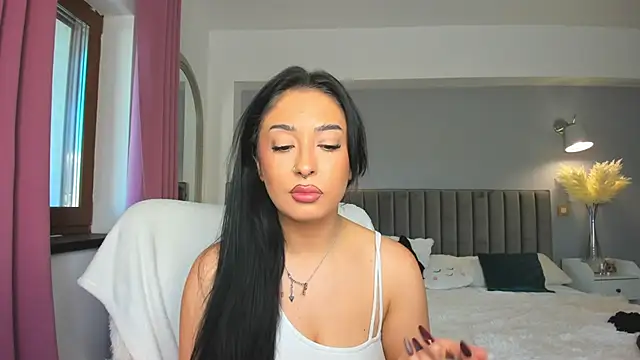 Awesome Jolie online show from October 2025 10:17:02 AM