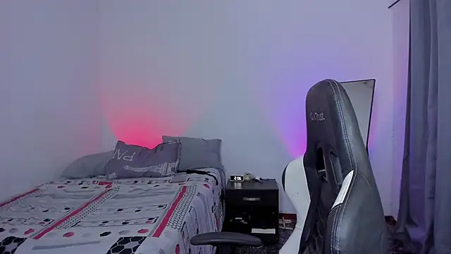 Snapshot of Alan26_ chatting on February 2026 12:22:02 AM Alan26 online show from February 2026 12:22:02 AM