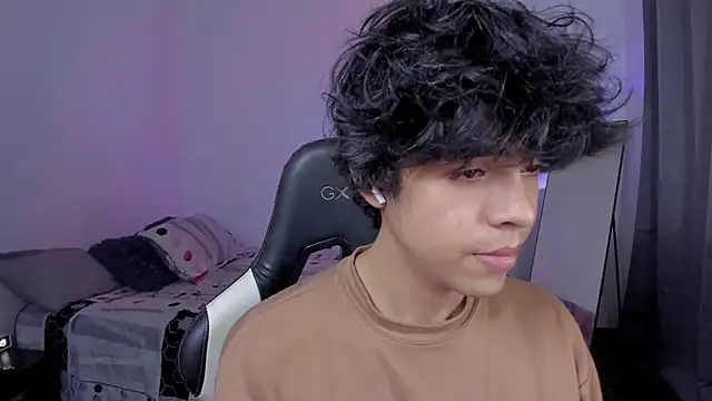 Snapshot of Alan26_ chatting on March 2026 02:50:02 AM Alan26 online show from March 2026 02:50:02 AM