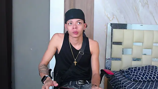 Snapshot of Harry_jhonsson chatting on July 2026 12:50:02 AM Harry jhonsson online show from July 2026 12:50:02 AM