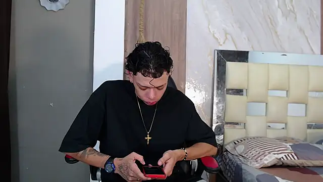 Snapshot of Harry_jhonsson chatting on July 2026 10:48:01 PM Harry jhonsson online show from July 2026 10:48:01 PM