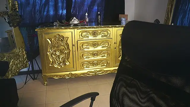 dantecoppolaa  online show from February 2025 05:46:02 PM