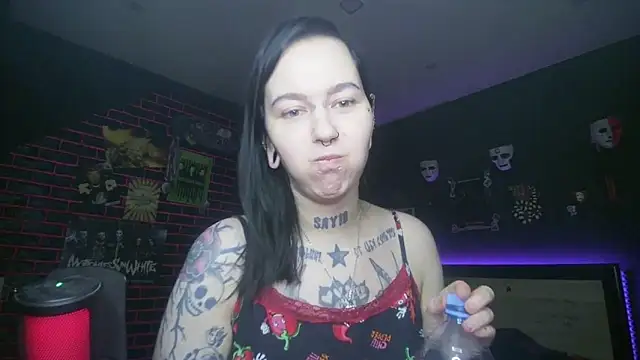 MoorderxDoll online show from March 2026 07:20:02 PM