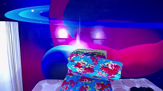 Cristalxxts online show from January 2025 05:15:01 PM