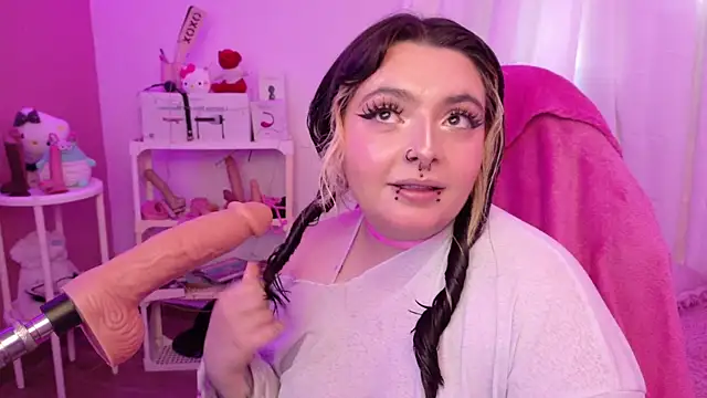 Sachi Meow online show from April 2026 07:08:02 PM