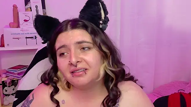 Snapshot of Sachi_Meow chatting on July 2026 07:19:02 PM Sachi Meow online show from July 2026 07:19:02 PM