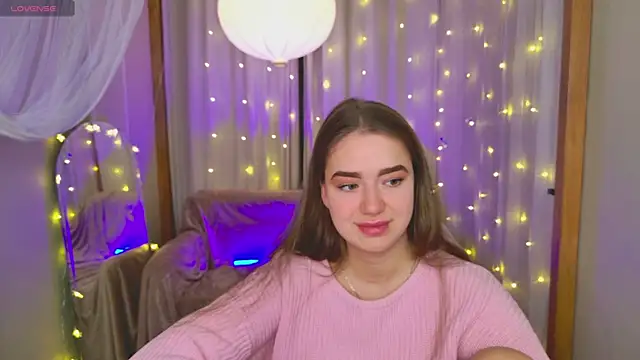 Snapshot of LovelyJessie chatting on January 2025 02:25:01 PM LovelyJessie online show from January 2025 02:25:01 PM