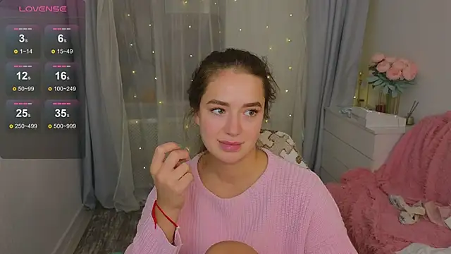 Snapshot of LovelyJessie chatting on March 2025 01:42:02 PM LovelyJessie online show from March 2025 01:42:02 PM