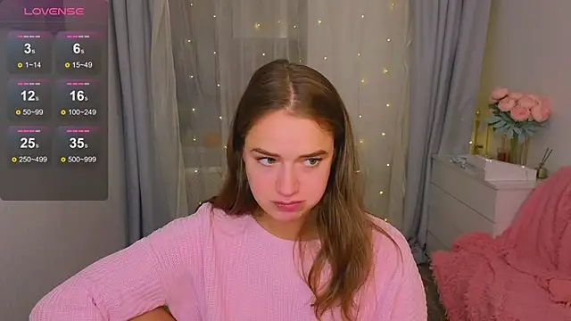 Snapshot of LovelyJessie chatting on March 2025 04:48:01 PM LovelyJessie online show from March 2025 04:48:01 PM