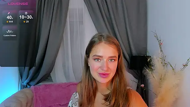 Snapshot of LovelyJessie chatting on March 2025 02:40:01 PM LovelyJessie online show from March 2025 02:40:01 PM