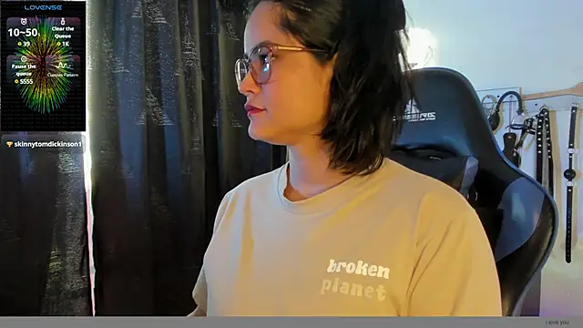 scarlet-kennedy98 online show from January 2025 10:04:01 PM