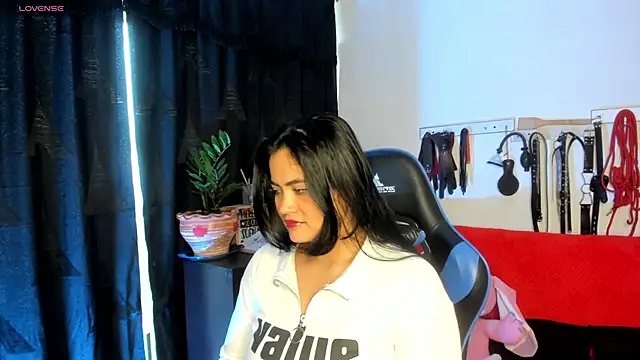 scarlet-kennedy98 online show from February 2025 10:37:01 PM