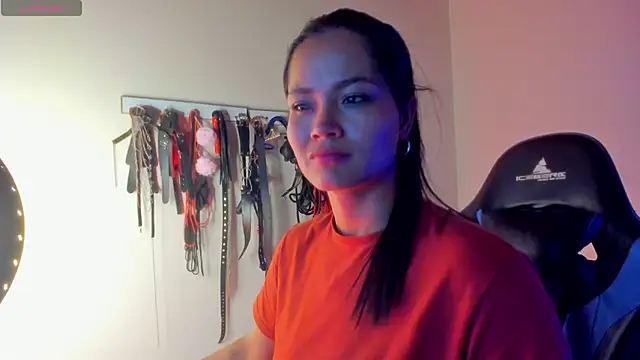Snapshot of scarlet-kennedy98 chatting on April 2026 11:05:02 PM scarlet-kennedy98 online show from April 2026 11:05:02 PM