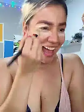 Snapshot of LuCKy_JoK chatting on December 2024 01:17:01 PM LuCKy JoK online show from December 2024 01:17:01 PM