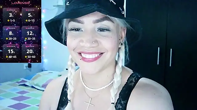 Snapshot of LuCKy_JoK chatting on January 2025 05:12:02 PM LuCKy JoK online show from January 2025 05:12:02 PM