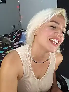 Snapshot of LuCKy_JoK chatting on January 2025 03:43:01 PM LuCKy JoK online show from January 2025 03:43:01 PM