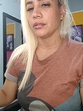 Snapshot of LuCKy_JoK chatting on February 2025 02:48:02 PM LuCKy JoK online show from February 2025 02:48:02 PM