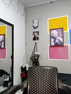 Snapshot of LuCKy_JoK chatting on February 2025 01:44:01 PM LuCKy JoK online show from February 2025 01:44:01 PM