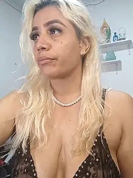 Snapshot of LuCKy_JoK chatting on March 2025 02:02:02 PM LuCKy JoK online show from March 2025 02:02:02 PM