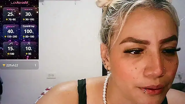 Snapshot of LuCKy_JoK chatting on March 2025 11:09:02 PM LuCKy JoK online show from March 2025 11:09:02 PM