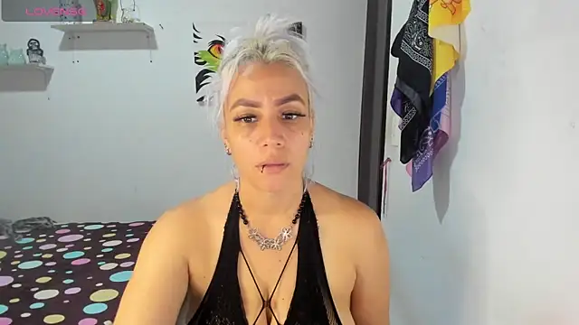 Snapshot of LuCKy_JoK chatting on November 2025 12:59:02 PM LuCKy JoK online show from November 2025 12:59:02 PM