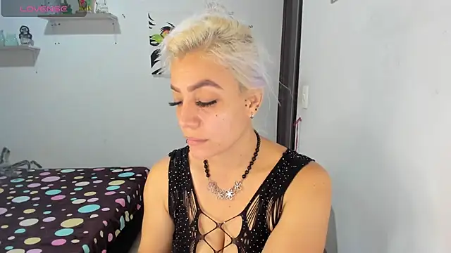 Snapshot of LuCKy_JoK chatting on November 2025 01:12:02 PM LuCKy JoK online show from November 2025 01:12:02 PM